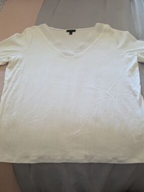 Talbots Plus White Ribbed V-Neck Top with Lace Trim